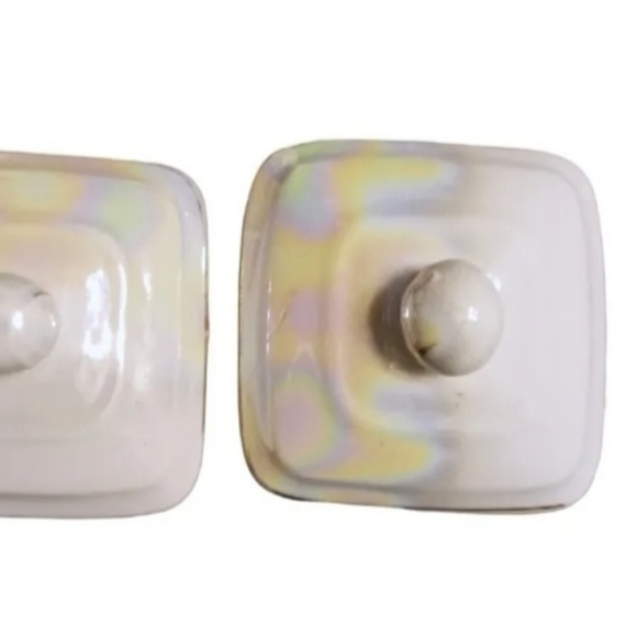 (3) Vintage Victoria Lusterware Porcelain Canisters- Pepper, Ginger, Al… - Picture 5 of 14